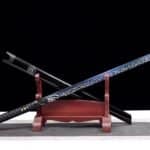 Epee Chinoise Noir Lame Bleue Electrique