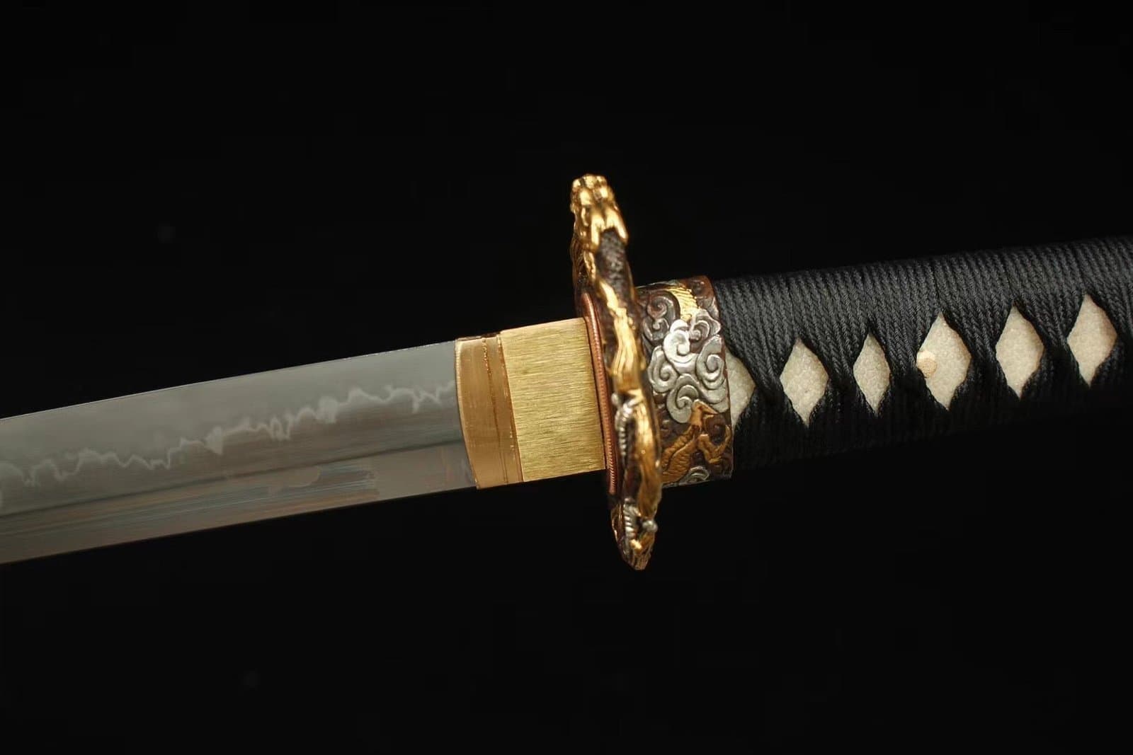 Katana Dragon Mystérieux