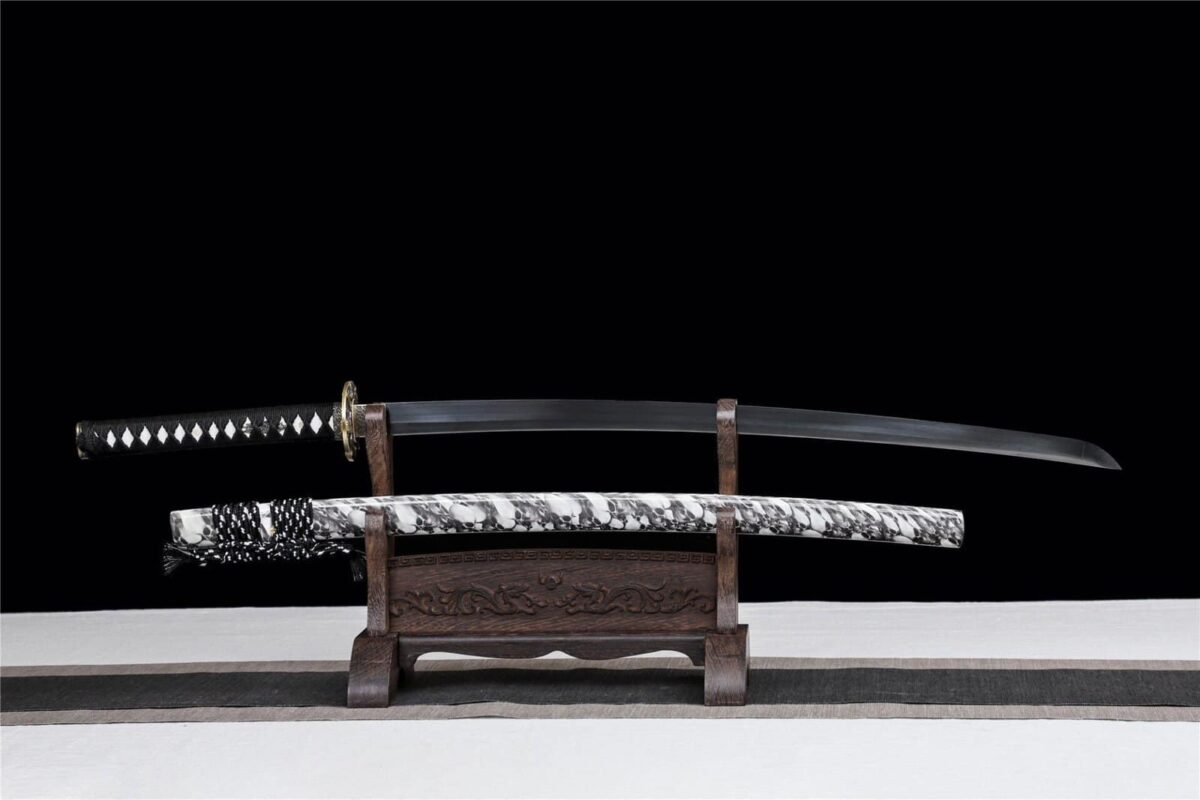 Katana Noir Etui Blanc