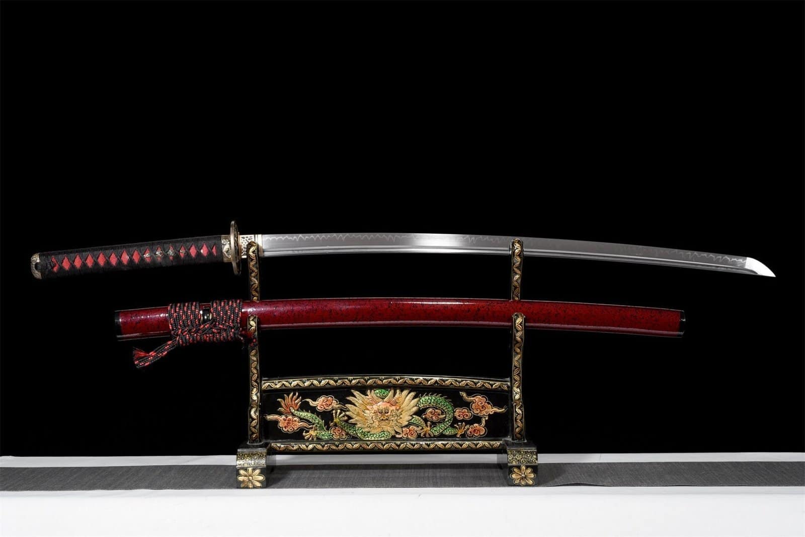 Katana Noire Et Rouge