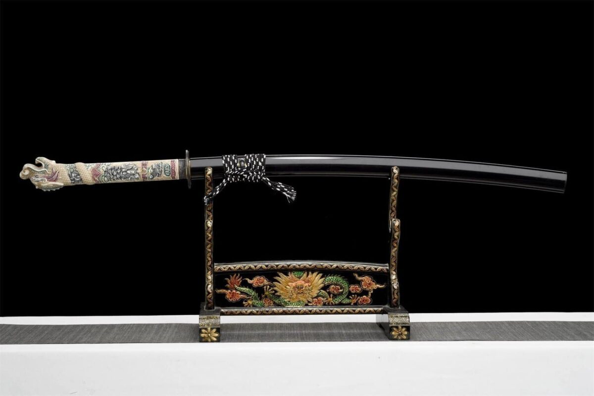 Katana Tranchant Contour Poignet Dragon