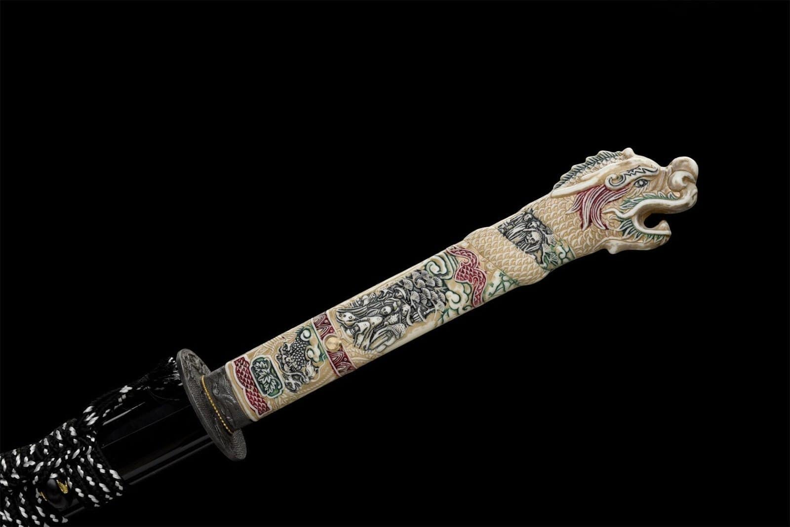 Katana Tranchant Contour Poignet Dragon