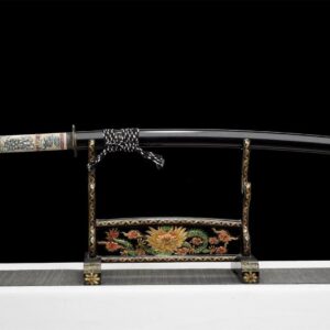 Katana Tranchant Contour Poignet Dragon