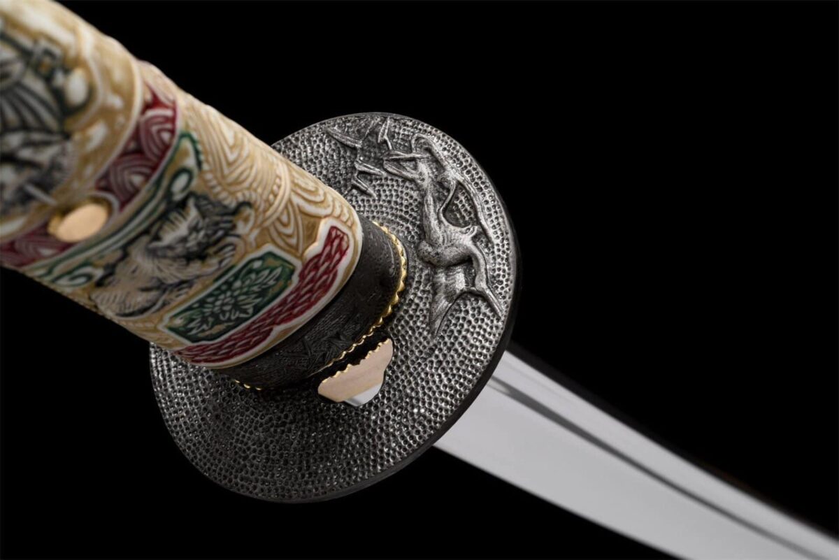 Katana Tranchant Contour Poignet Dragon