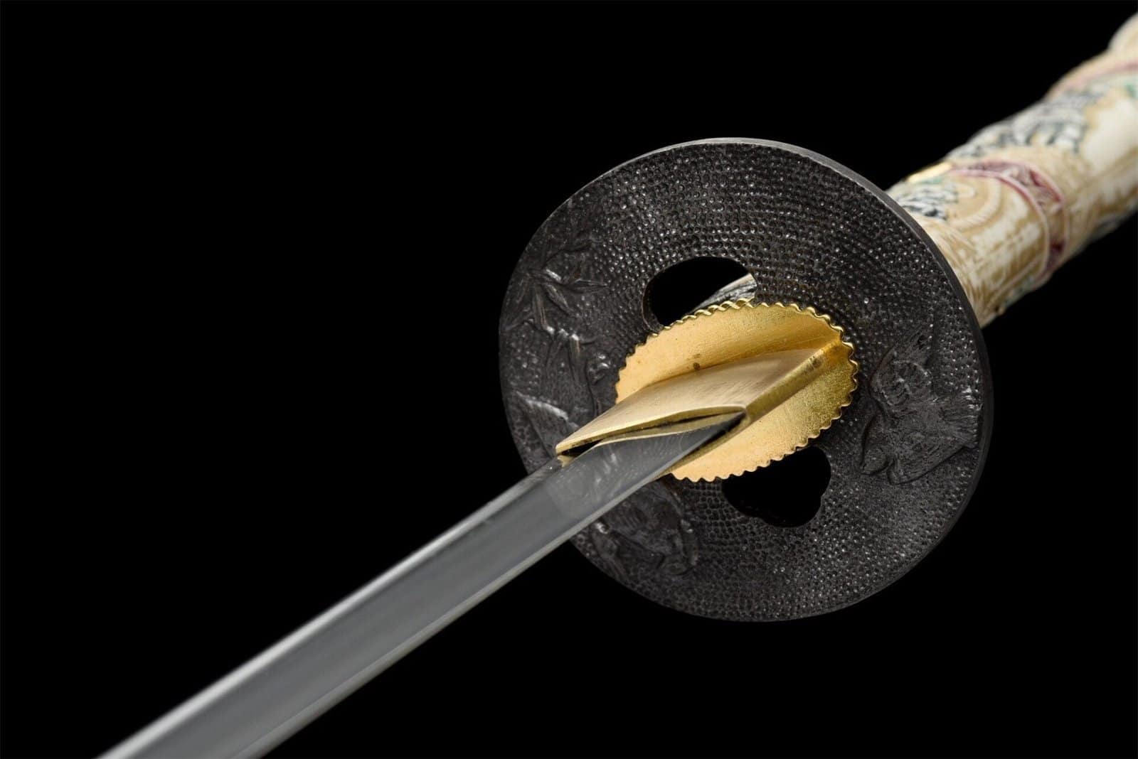 Katana Tranchant Contour Poignet Dragon