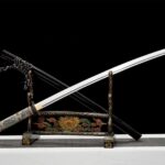 Katana Tranchant Contour Poignet Dragon