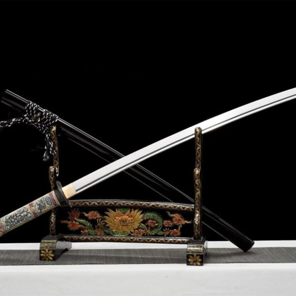 Katana Tranchant Contour Poignet Dragon