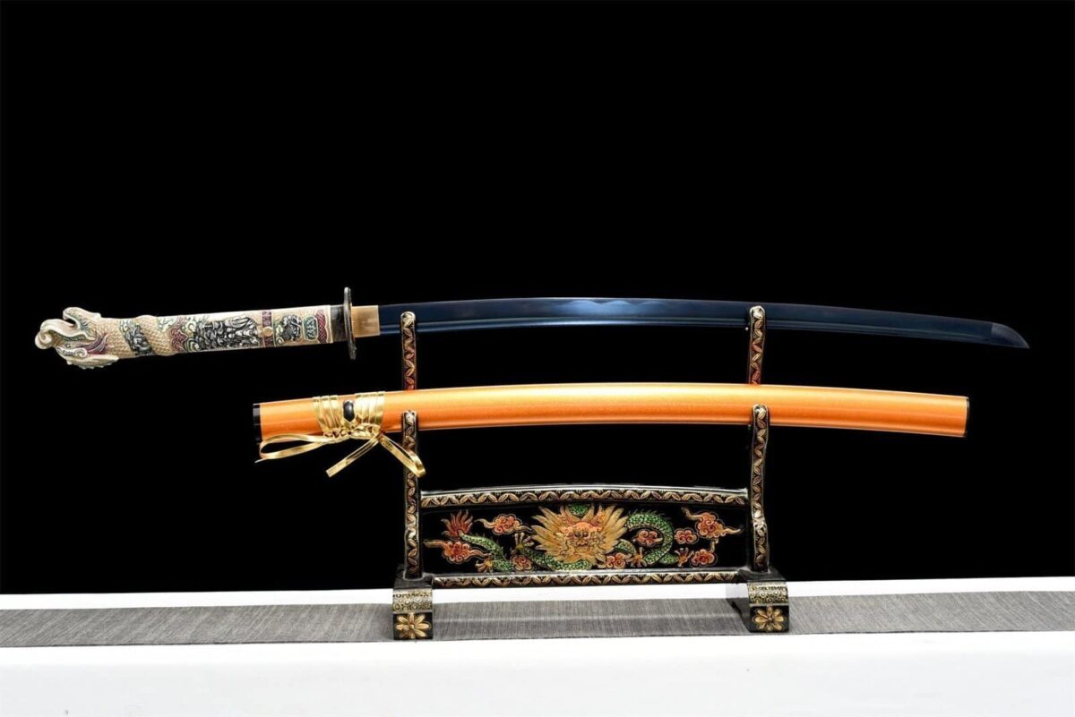 Sabre À Manche De Dragon