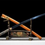 Sabre À Manche De Dragon