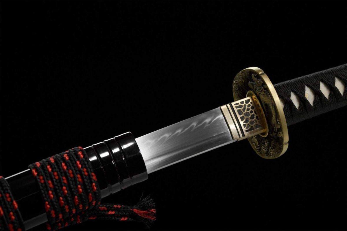 Sabre Noire Et Rouge