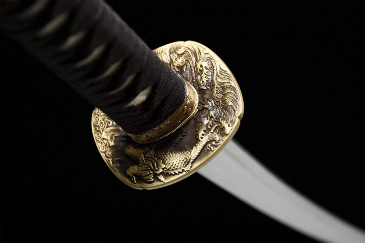 Sabre Noire Et Rouge