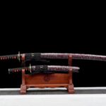 Tanto Et Wakizashi Rouge
